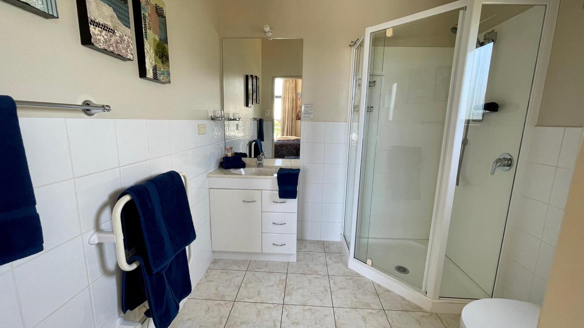 Oceans 8 - Mangawhai Heads Holiday Home Екстер'єр фото