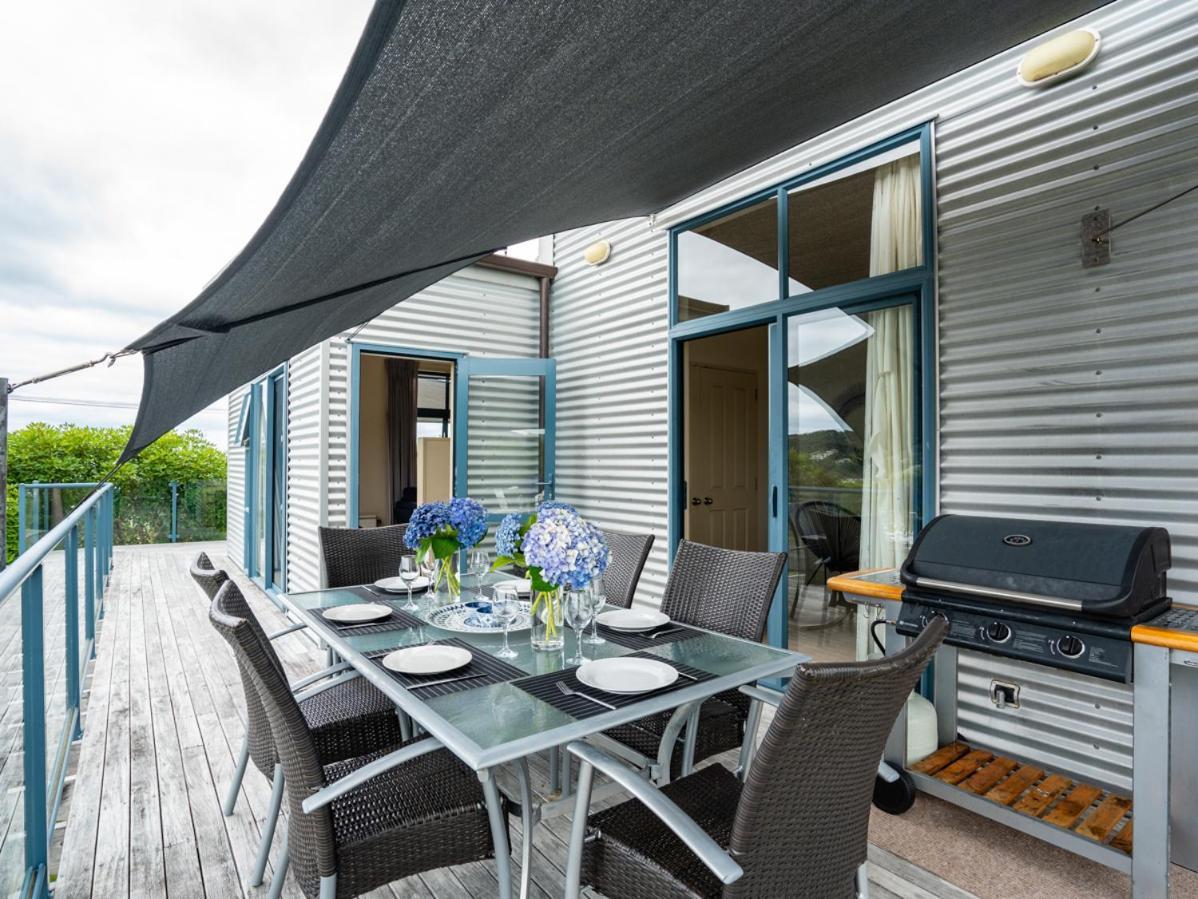 Oceans 8 - Mangawhai Heads Holiday Home Екстер'єр фото