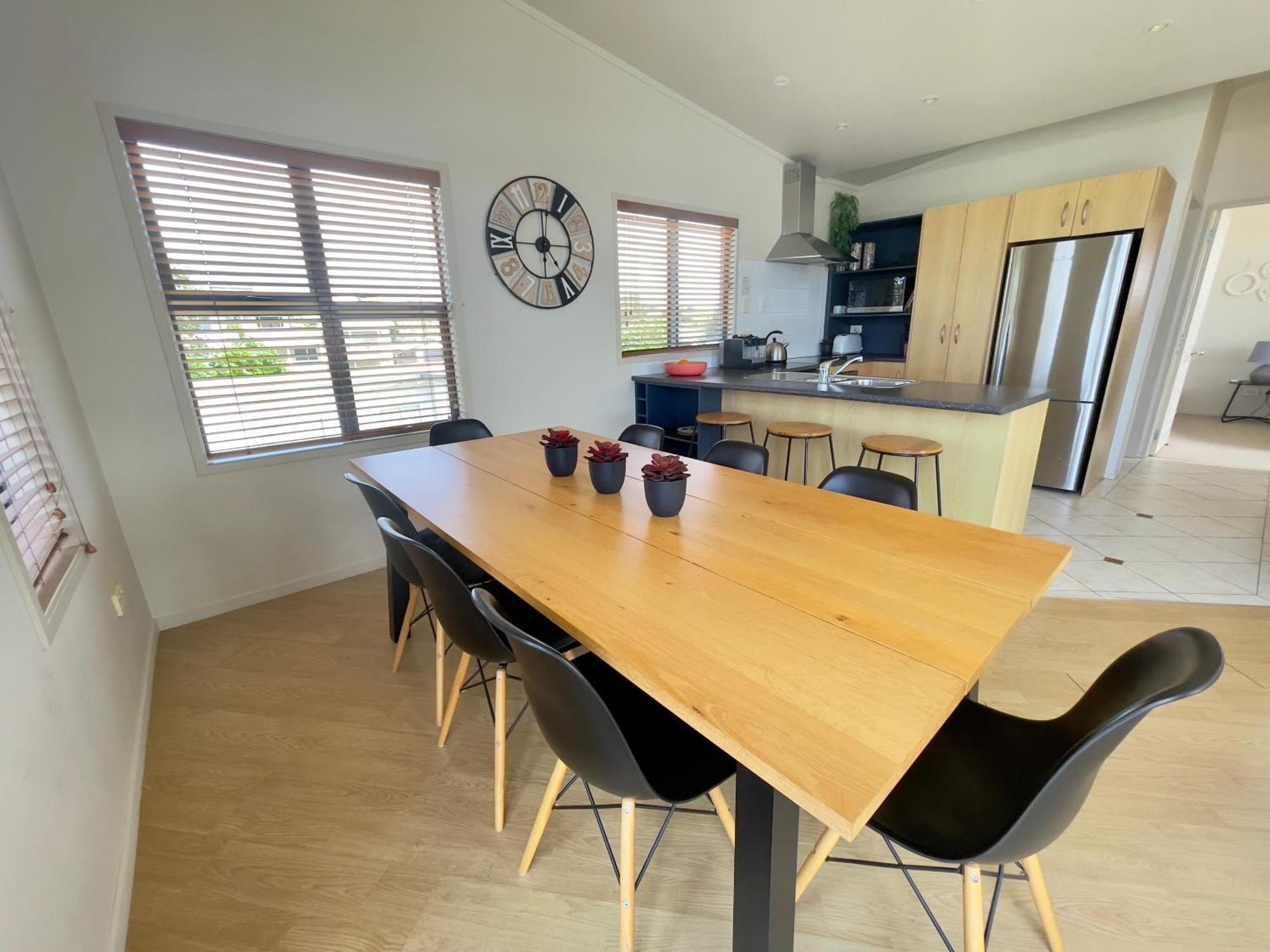 Oceans 8 - Mangawhai Heads Holiday Home Екстер'єр фото